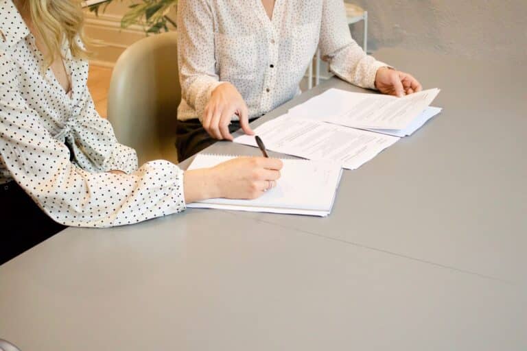 Employment-Contracts-in-Nova-Scotia-scaled