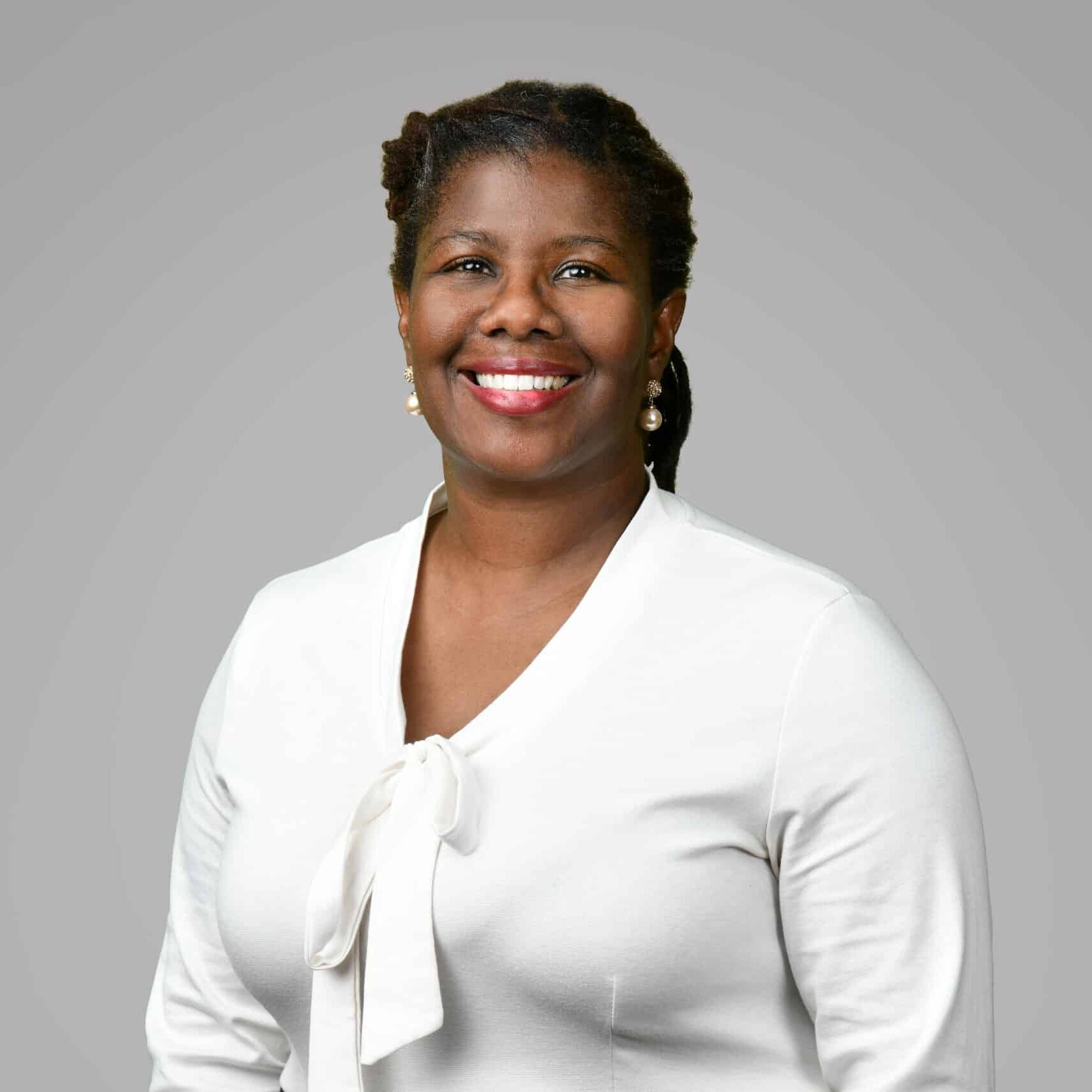 headshot of lawyer for employment law, family law and wills and estate planning